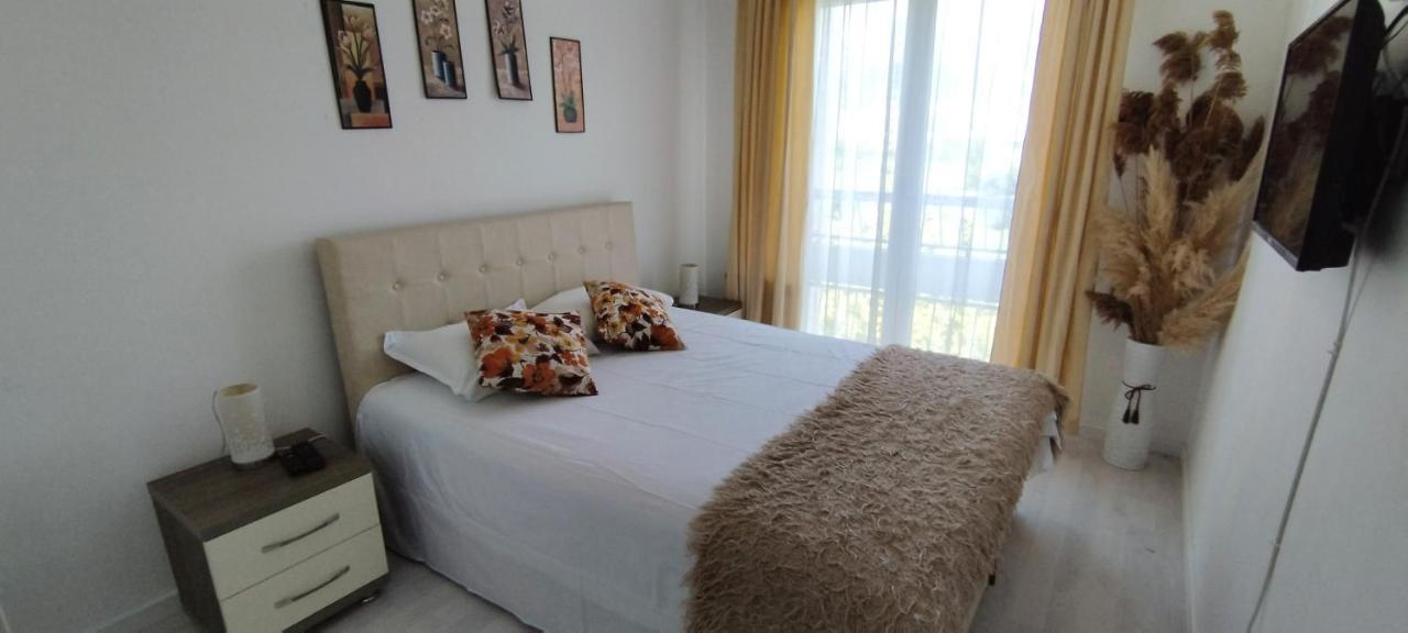 Royal Apartment Бар Екстер'єр фото